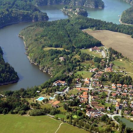 Resort Hotel Zvikov Звіковське Подграді Екстер'єр фото