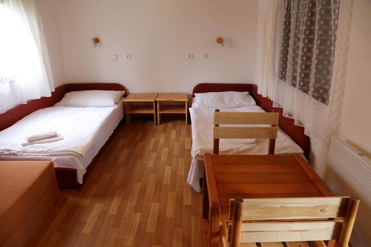 Resort Hotel Zvikov Звіковське Подграді Екстер'єр фото